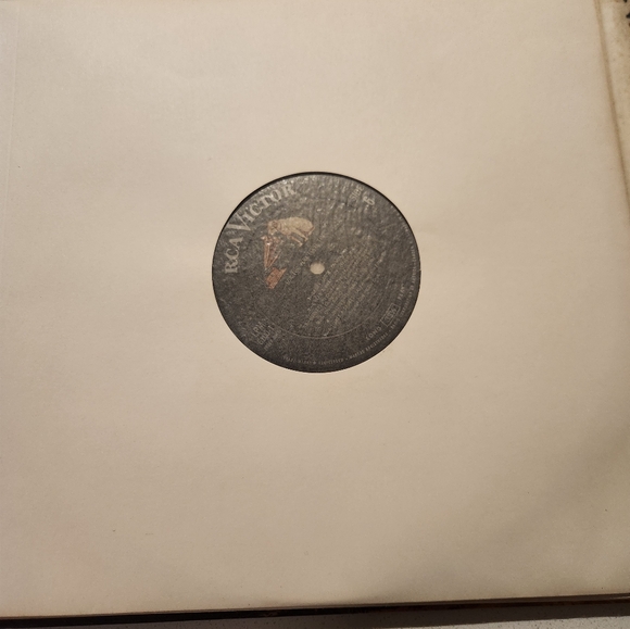 Glenn Miller Orchestra 3 album set - Picture 3 of 4